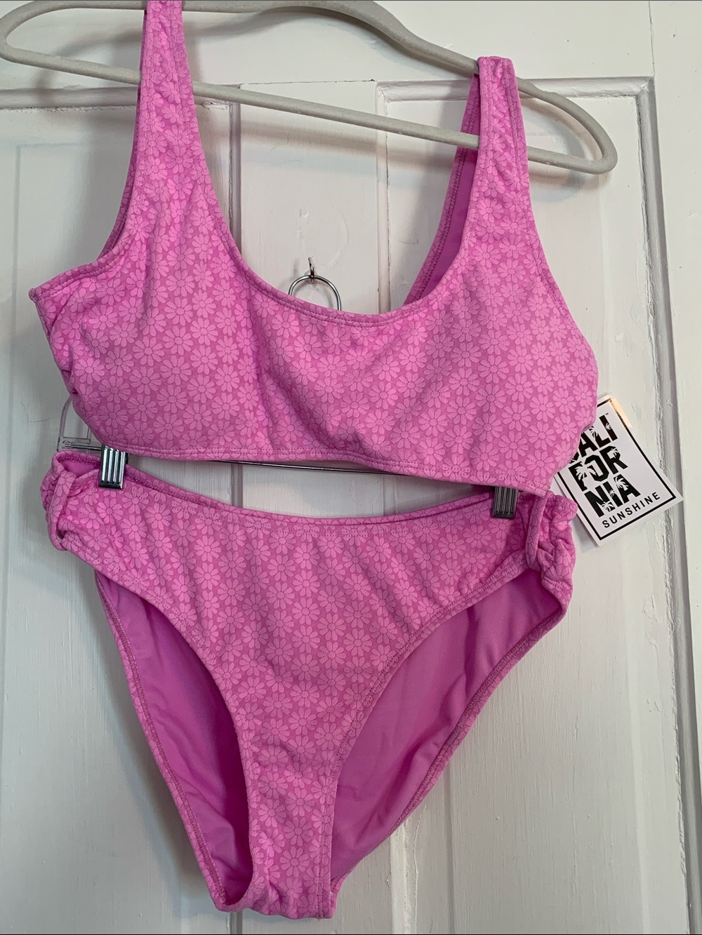 California Sunshine☀️High-Rise Scoop Bikini Set in Bright Pink Daisy Print